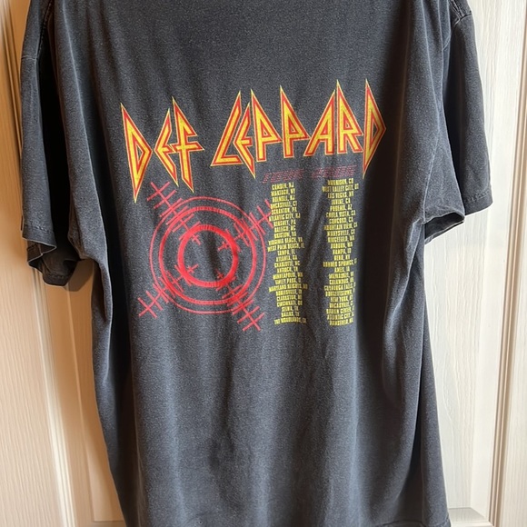 Vintage Y2K Def Leppard Band Tee | Size Large - Picture 5 of 5